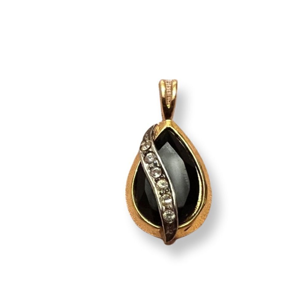 Lind 14 KGE Black And Diamond Pendant